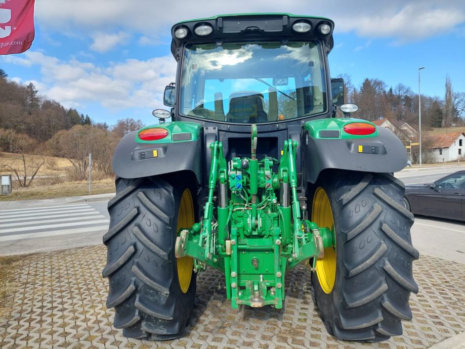 Traktor John Deere R