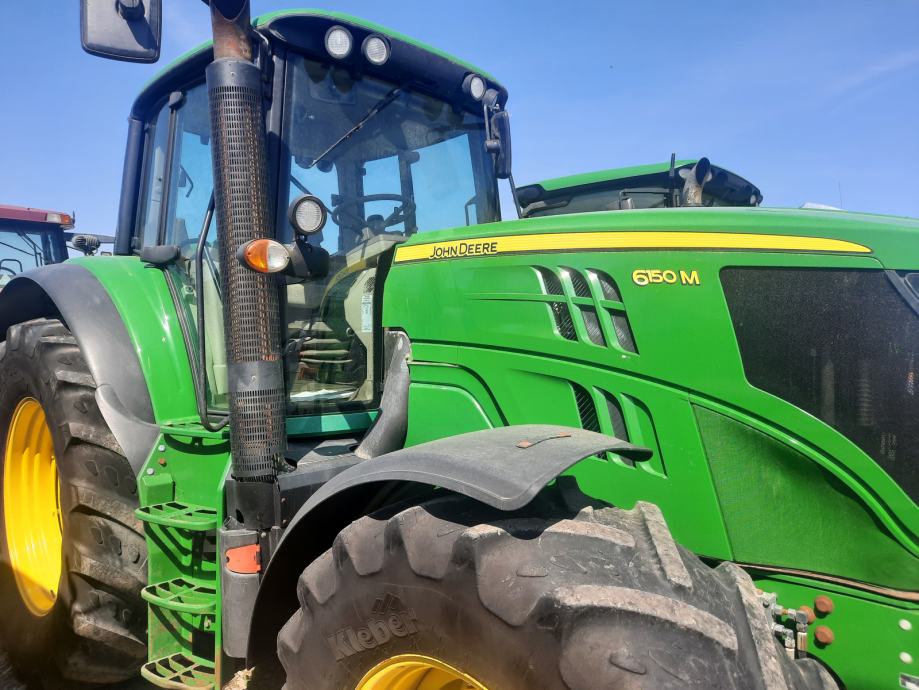 TRAKTOR JOHN DEERE 6150 M