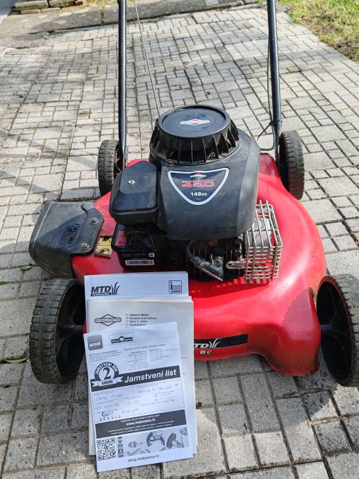 Briggs Stratton Motorna Kosilica