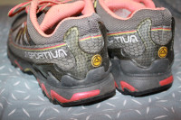 La sportiva Goretex tenisice br. 38