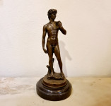Brončana Skulptura David (Michelangelo)