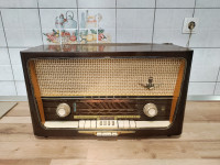 Stari drveni radio GRUNDIG 3099, ispravan lampaš UKW 1959.g.