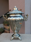 Veliki samovar - original ruski - na ugljen - iz doba Staljina - rijet