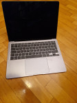 Apple Macbook Air 13", i3 procesor, 256GB memorije