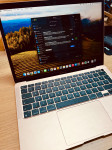 Apple MacBook Air 13'' zlatni