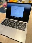 Apple MacBook PRO 13" 2019 2TBT 1.4 QC i5/ 16GB / 256GB / Jamstvo