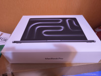 Apple MacBook pro Nov zapakiran