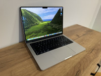 Macbook Pro 14 M3 SILVER, 1TB, 3 GOD GARANCIJE, KAO NOV