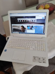 Laptop Asus L502s,,ssd,,,top stanje