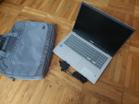 Prodajem Asus vivobook laptop