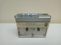 Grundig Beat Boy 120 stereo walkman iz 1982, potpuno ispravan