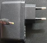 AC ADAPTER ( 5V 2A )