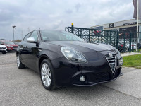 Alfa Romeo Giulietta 1.6JTD °TEMPOMAT°DVOZONSKA KLIMA°PARKIRNI SENZORI