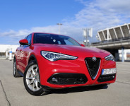 Alfa Romeo Stelvio 2,2 Diesel 190KS **JAMSTVO**EXECUTIVE**AKCIJA**