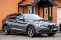 ALFA ROMEO STELVIO 2.2D SUPER aut.-tipt. mod.2018g. Servisna knjiga.