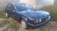 BMW serija 5 518i. E34  *KARAMBOL*