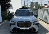 BMW X7 xDRIVE M-SPORT PRO SKY LOUNGE B&W ALU 22 INDIVIDUAL 7 SJEDALA