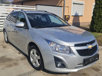 Chevrolet Cruze 1,7 VCDi - NAVI, pdc, mf volan, koža, 6 brzina, alu