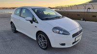 Fiat Grande Punto 1,4 16V *Sport*    70kw,Šest brzina,alu 17