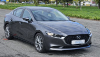 Mazda 3 1,8 d  Automatik  COMFORT PLUS KOŽA  NAVI  HUD  Keyles LED