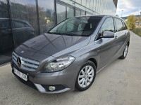 MERCEDES B180 CDI • FULL OPREMA •UPRAVO SERVISIRAN • BOŽIĆNA AKCIJA