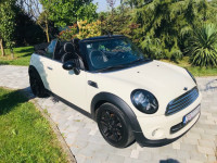 Sniženo — MINI Cooper Cabrio  2013 Pepper White