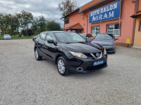 Nissan Qashqai 1,6 dCi*NAVIGACIJA*START STOP*LED*PDC*ALU FELGE*SERVISN