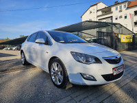 Opel Astra 1,7 CDTI Sport *XENON* // REG 1.GOD!!