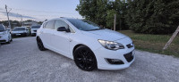 Opel Astra 2.0 cdti opc line xenon šiber pdc navi kamera alu 18 reg