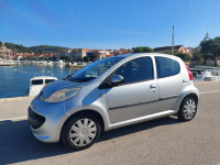 Peugeot 107 1,0 - REGISTRIRAN DO 7/2025