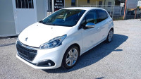 Peugeot 208 1,5 BlueHDI, NAVIGACIJA, AUTOMATSKA KLIMA, PARKING SENZOR