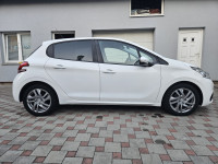 Peugeot 208 1,5 BlueHDI ALU - NAVI - LED