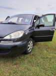 Peugeot 807 ST 2,2 HDi