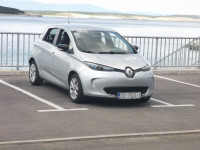 Renault ZOE -baterija 41kWh-domet 300 km