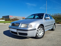 Škoda Octavia 1,6i*1. VLAS*SERVISNA*REG 5/25*KLIMA*1. BOJA*KART 36 RAT