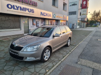 ŠKODA OCTAVIA 1.6 TDI- VELIKA NAVIGACIJA-PARK SENZORI-GRIJANJE SJEDALA