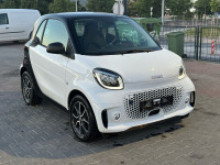 Smart EQ fortwo, full oprema, na firmi u PDV-u, zamjena za benzinca