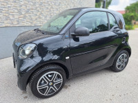 Smart EQ fortwo Pure 5000km (Leasing)