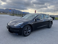 Tesla Model 3 LONG RANGE 4 WD automatik