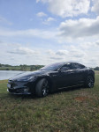 Tesla Model S 75d