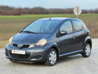 Toyota AYGO 1.0 VVT-i Benzin Manuelni 2009 god.