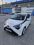 Toyota Aygo 1,0 x-play oprema, FACELIFT , nove zimske gume !!