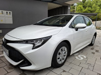 Toyota Corolla HB 1,8 hybrid automatik, besprijekorna