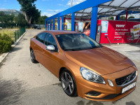 Volvo S60 R Design Momentum