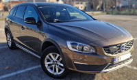 Prodajem Volvo V60 Cross Country D3 Summum