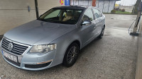 VW Passat 2,0 TDI, HIGHLINE,  NOVE GUME, VELIKI SERVIS, REG 8/25!