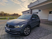 VW Tiguan 2,0 TDI IQ FULL LED,panorama,Ambient,kamera,webasto,kuka,ACC