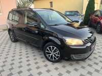 VW Touran 1,6 TDI,NAVI