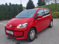 VW Up! 1.0 * NIJE UVOZ - REG. 11/2025 - KLIMA - 5 VRATA *