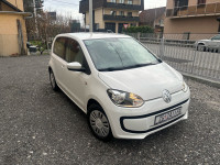 VW Up! 1,0 MOVE ASG  AUTOMATIK 5 vrata 90 000 KM